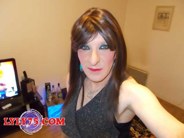 Lyly chienne trav en brune